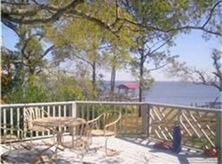 2807 Crescent Dr, La Porte, TX 77571