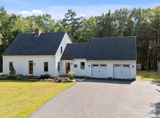 19 Burton Way, Falmouth, ME 04105