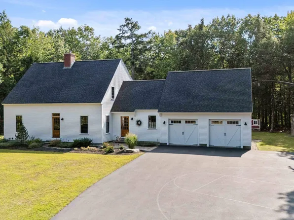 19 Burton Way, Falmouth, ME 04105