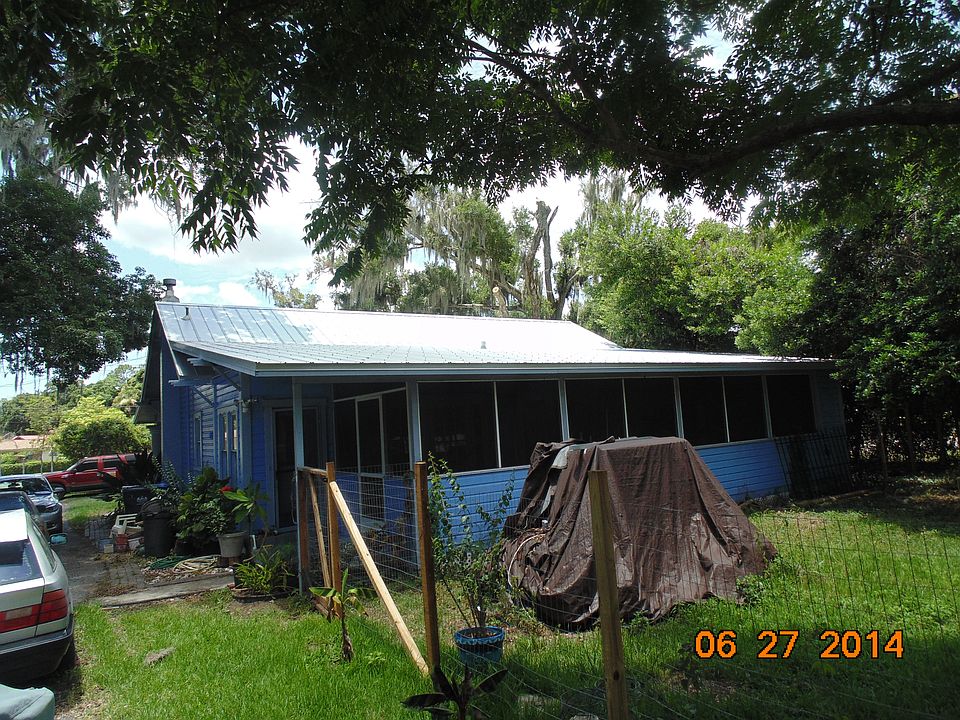 2nd image of 1209 Lithia Pinecrest Rd