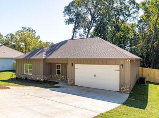 1905 Sandfort Rd, Phenix City, AL 36869