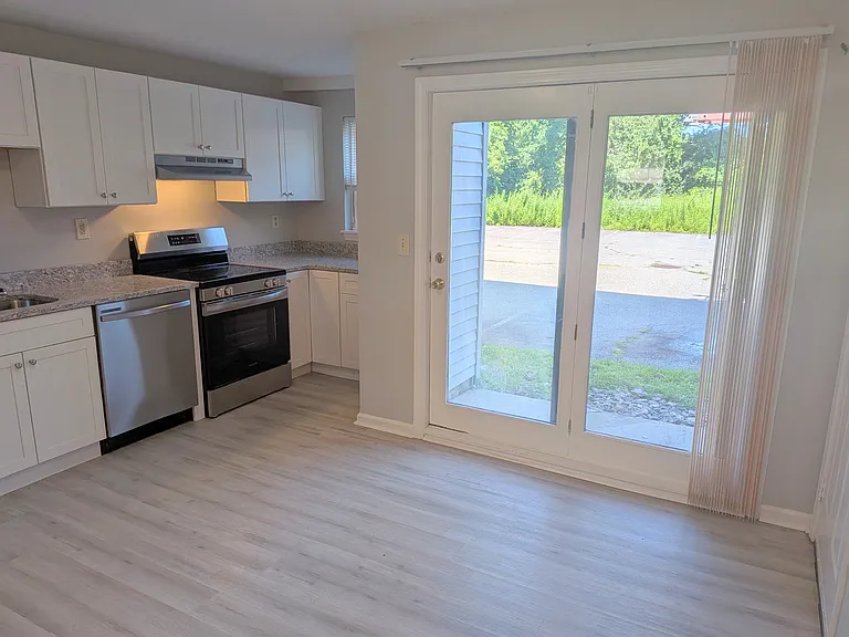 193 Knight Ave #1 — Photo 7