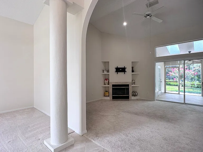 7468 Aprelle Dr — Photo 8