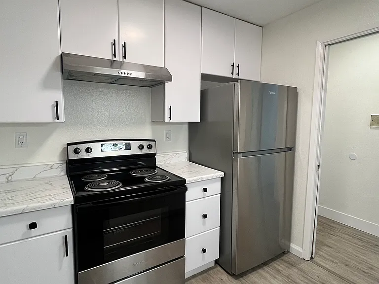 234 5th Ave #6 — Photo 9
