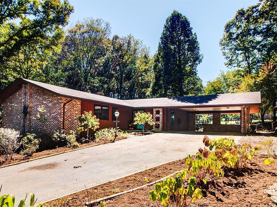 1st image of 103 Blumont Dr
