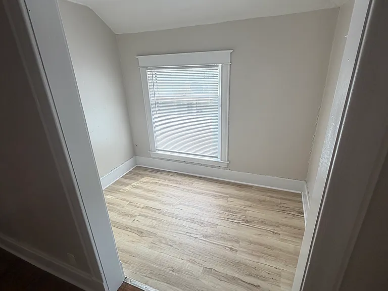416 Bellevue Pl — Photo 11