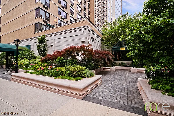 Sold by Rich Associates Real Estate LLC | media 9