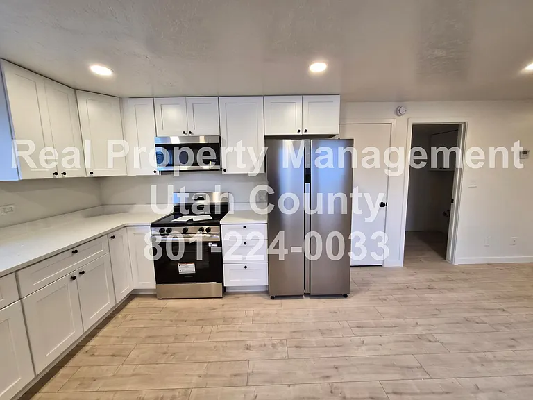 1148 W 100 N — Photo 3