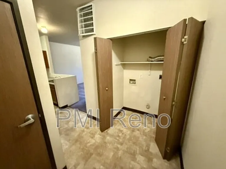 Big Horn Apartments — Photo 7