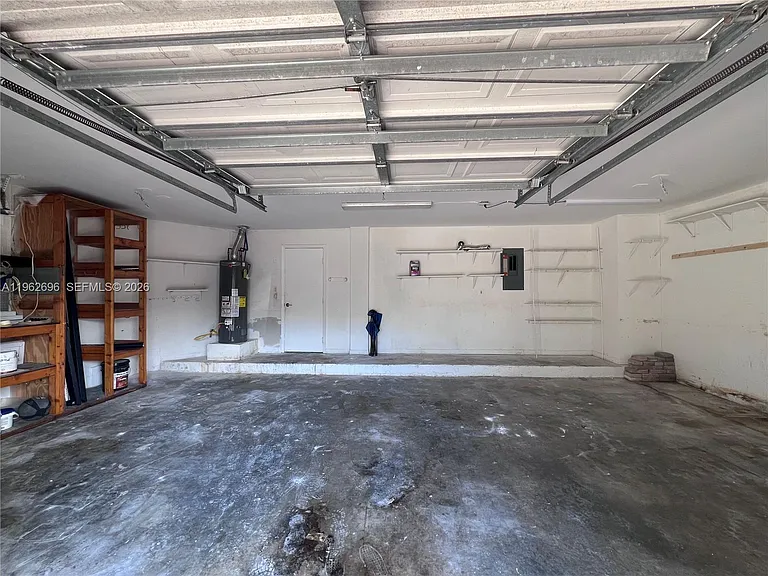 109 Gables Blvd — Photo 19