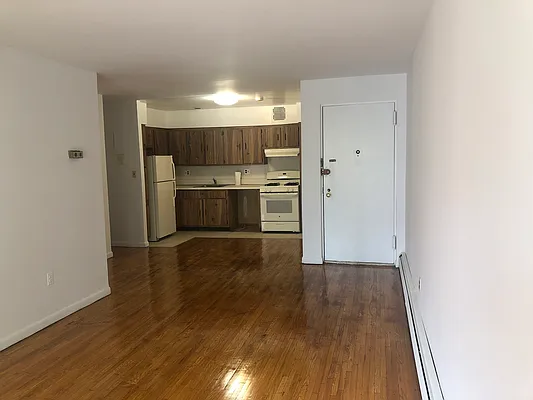 Rented by 18 REALTY | media 17