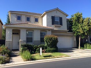 734 W Riviera Ln, Clovis, CA 93619