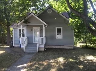 509 31st St SW, Barberton, OH 44203