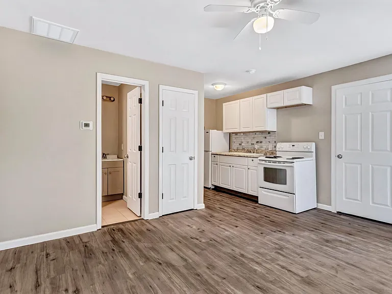 2355 Longhorn St — Photo 6