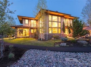 62758 Mount Hood Dr, Bend, OR 97703