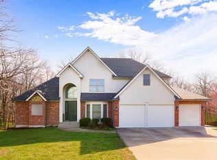 17968 156th Ter, Basehor, KS 66007