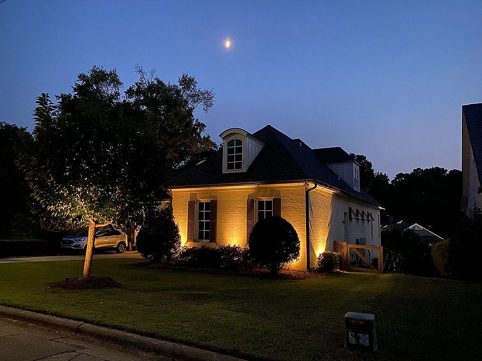 2nd image of 1207 Currituck Dr