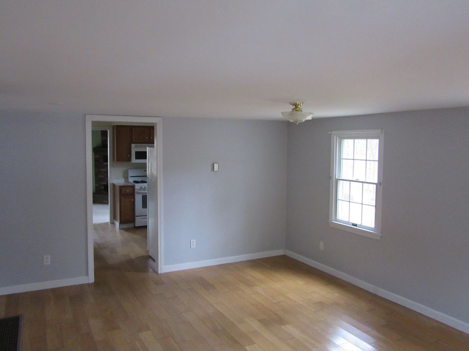 2nd image of 766 Red Mountain Rd