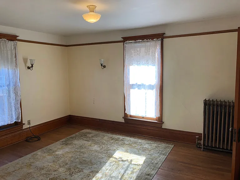 206 S 5th St — Photo 29