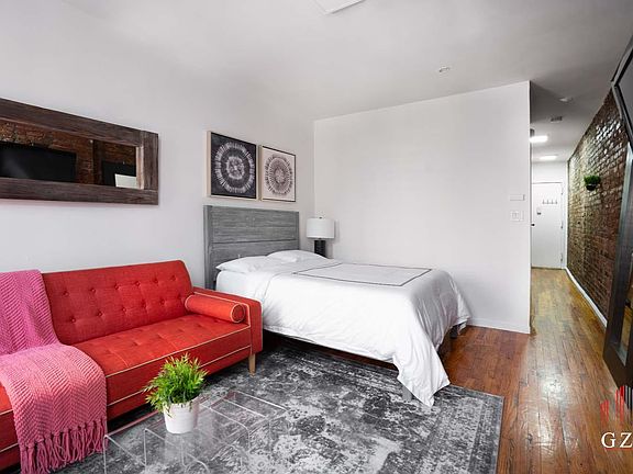 4th image of 319 E 14th St APT 2C