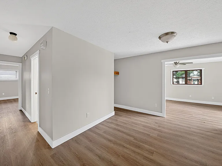 11966 Bluebonnet Ln — Photo 17