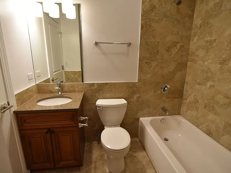 4520 N Beacon — Photo 5