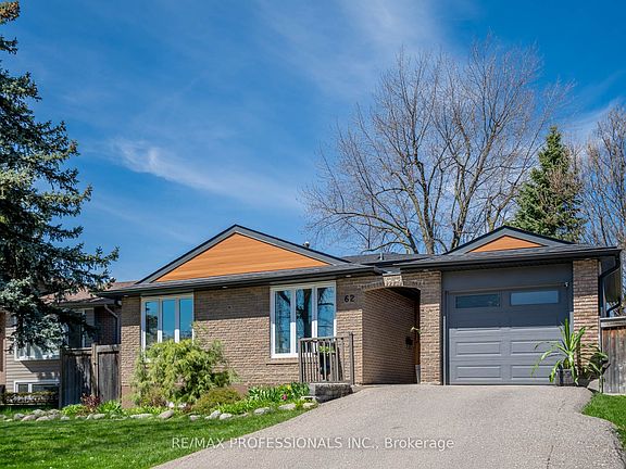 3rd image of 62 Caledon Cres