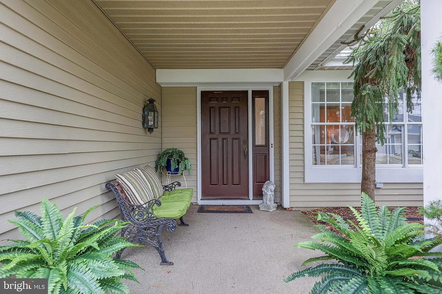 1031 Thornbury La photo 1