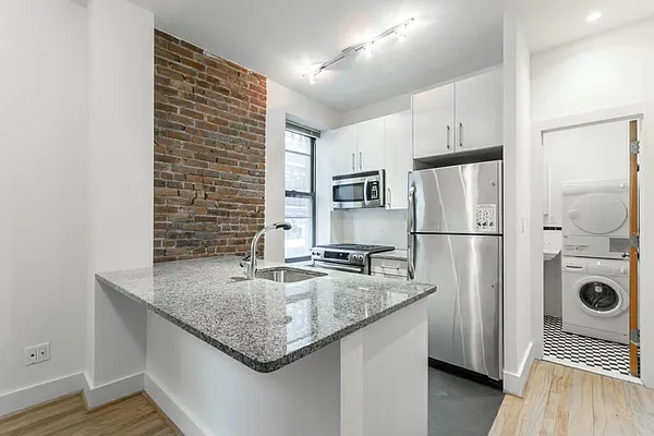 Rented by Bond New York | media 34