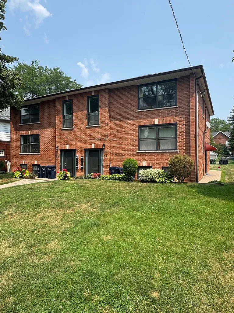 2 bed, 1000 sqft, $2,150 — Photo 1