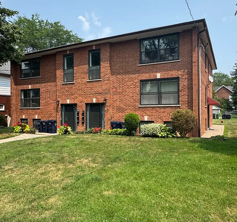 29 Wayland Ave #2