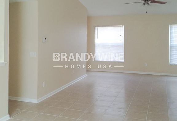 4th image of 745 Century Point Dr E