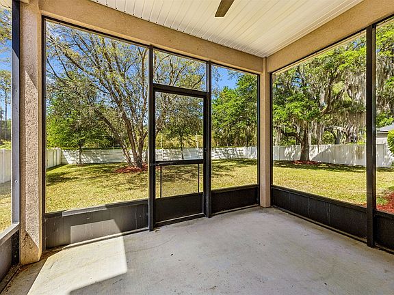 4th image of 12198 Ridge Crossing Way