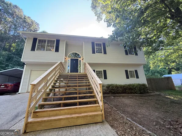 110 Balouse Gilley Dr, Carrollton, GA 30116