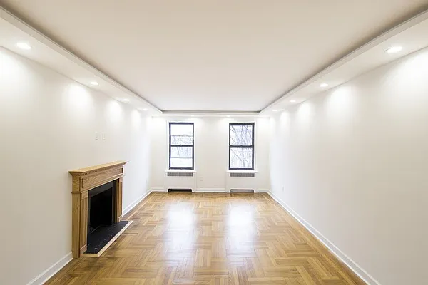 Sold by RLB Property Advisors LLC | media 13