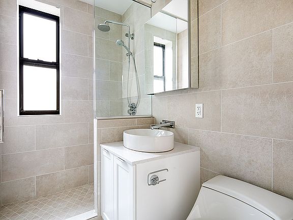 4th image of 342 W 21st St APT 6A