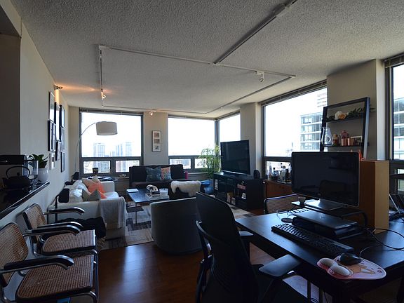 3rd image of 440 N Wabash Ave APT 3804