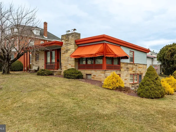 425 W Main St, Ephrata, PA 17522