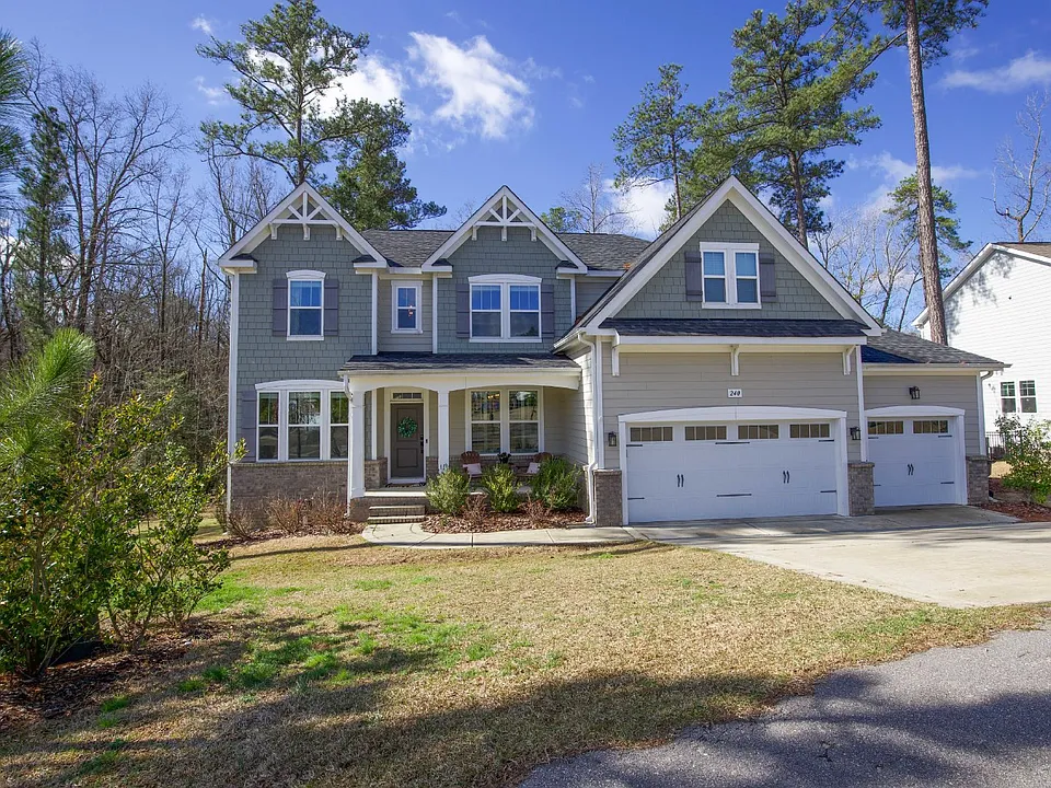 240 Parrish Ln
