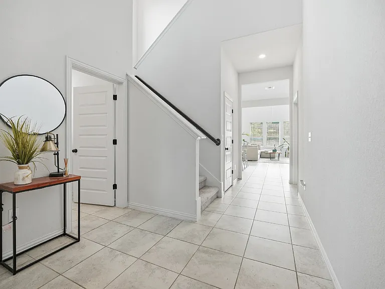 12901 Stanford Dr — Photo 2