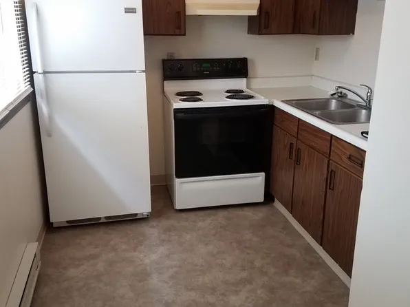 ds1745, 1745 La Crescent St #33, La Crosse, WI 54603