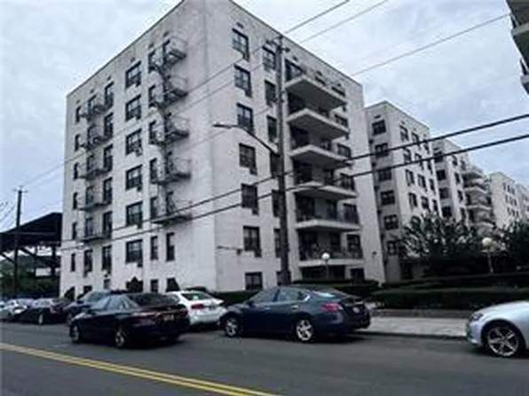 3090 Voorhies Ave APT 4H, Brooklyn, NY 11235