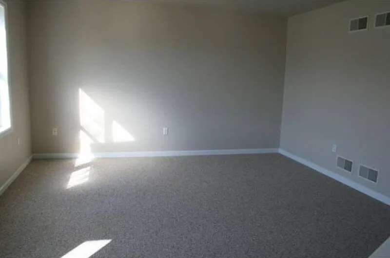 3 bed, 1.5 bath, 1200 sqft, $1,995 — Photo 3