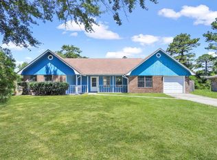 713 Edgewood Ct, Hinesville, GA 31313