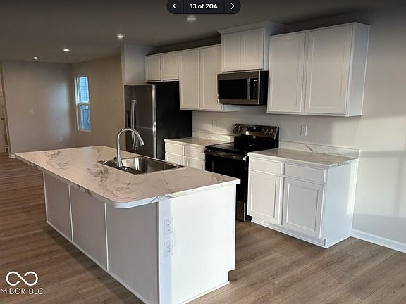 3rd image of 4127 Palermo Dr