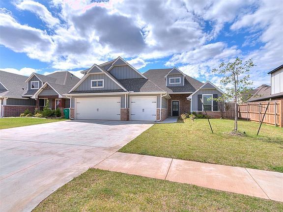 4th image of 16013 Dahlia Rd