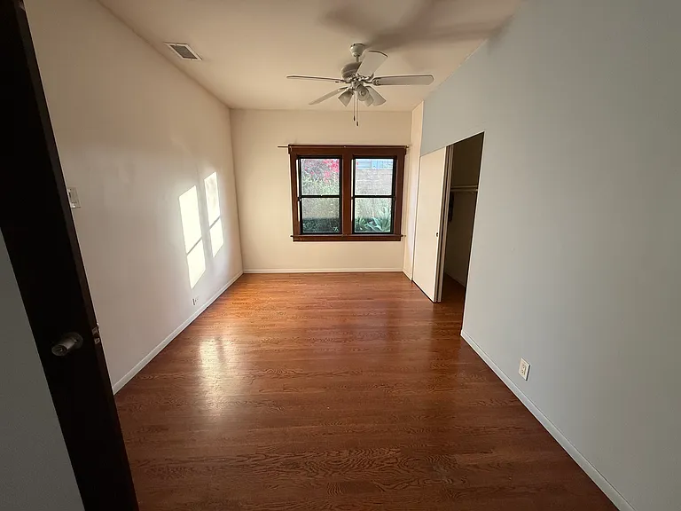 1925 Cerro Gordo St — Photo 12