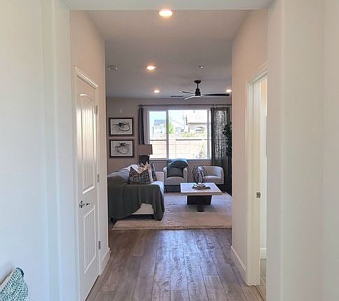 3rd image of 4440 Tucker Dr