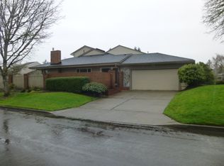 32685 SW Lake Point Ct, Wilsonville, OR 97070