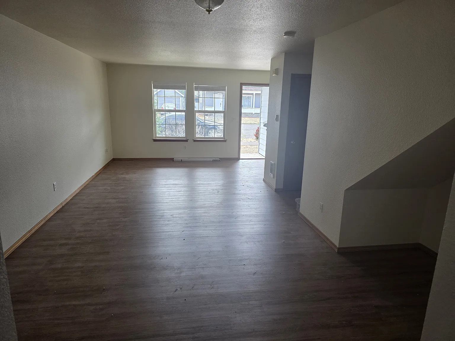 2 bed, 1350 sqft, $1,550 — Photo 3